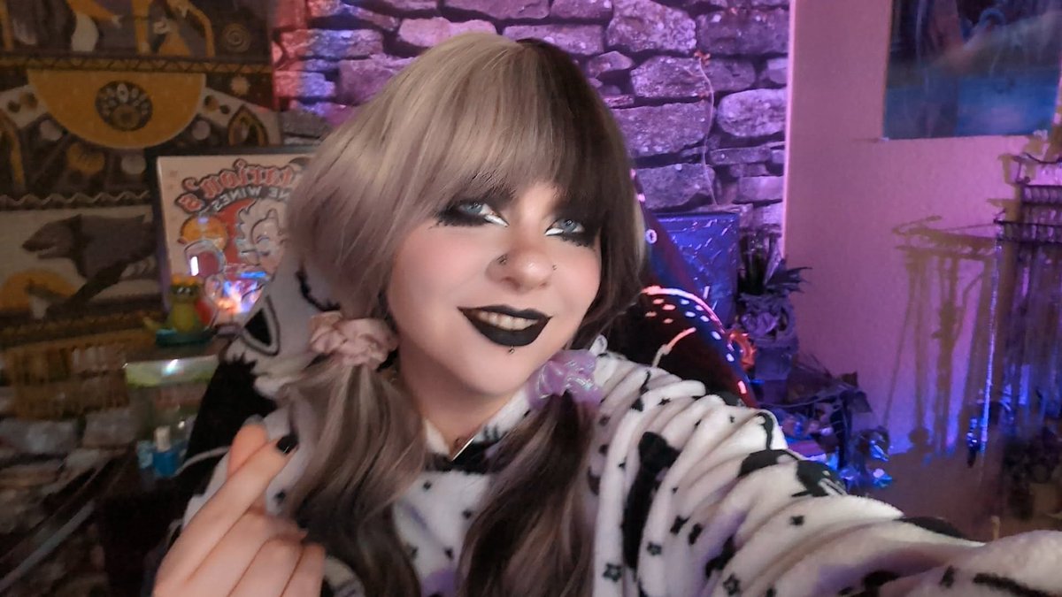 𝖋𝖆𝖊 𝖋𝖆𝖓𝖌𝖘 ₊‧🩸 tweet media