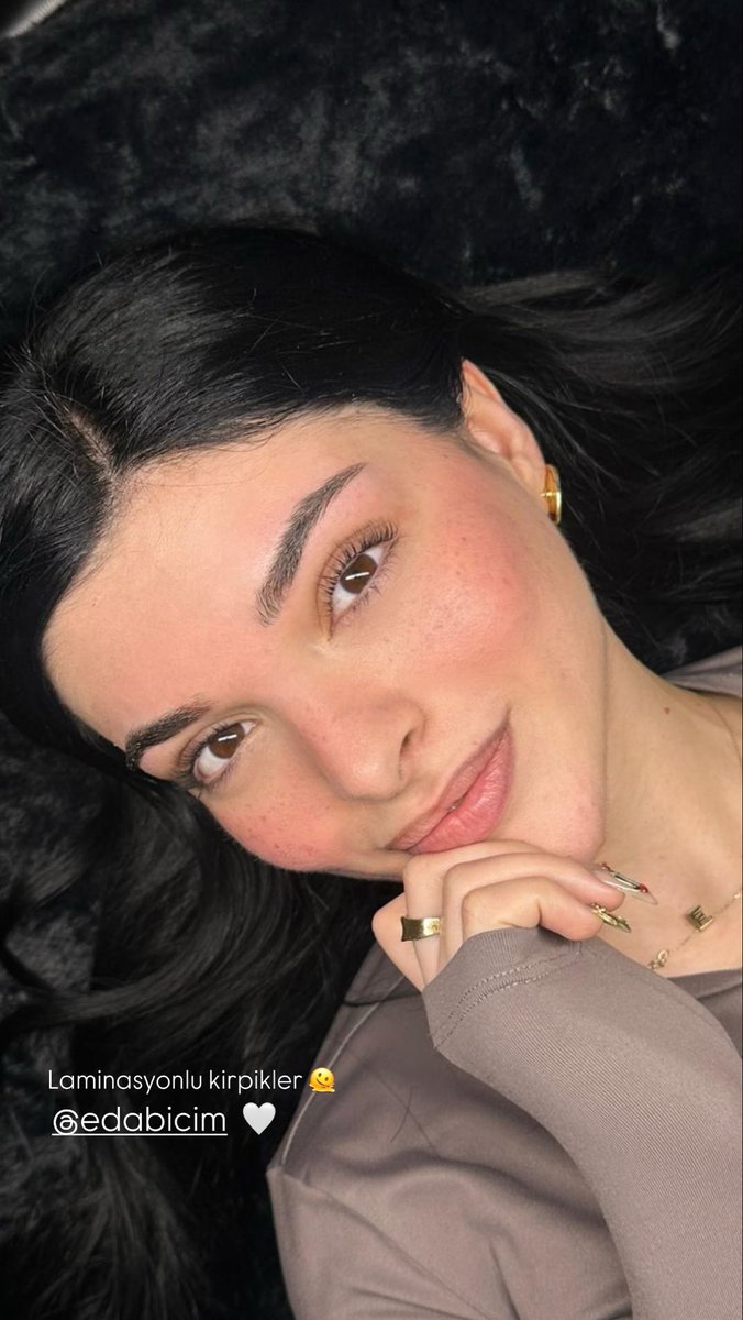 Daily Magazin tweet media