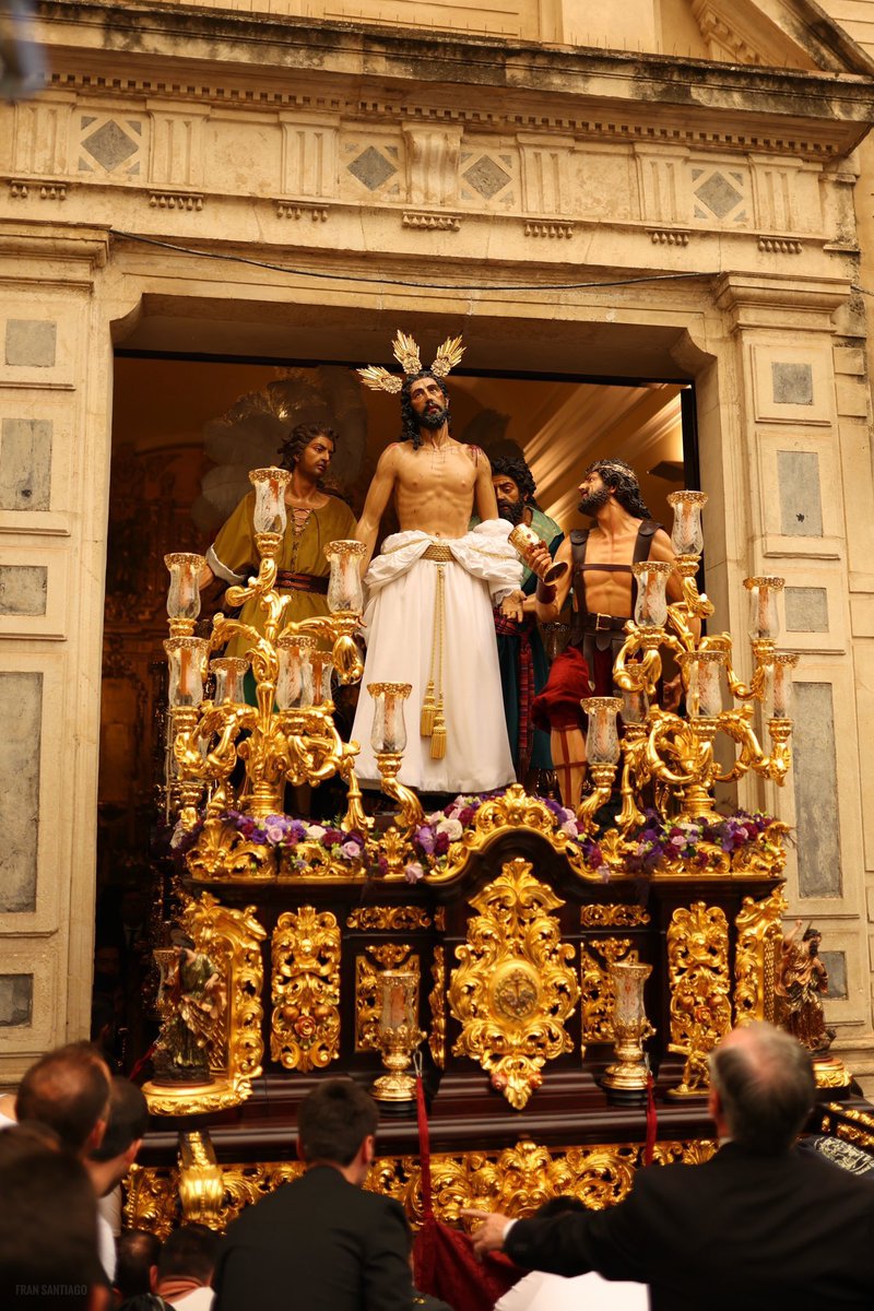 dCofradias's tweet photo. La salida de Jesús Despojado, una de los milagros de la Semana Santa.

📸 @fransantiph https://t.co/PQdCq88EnA