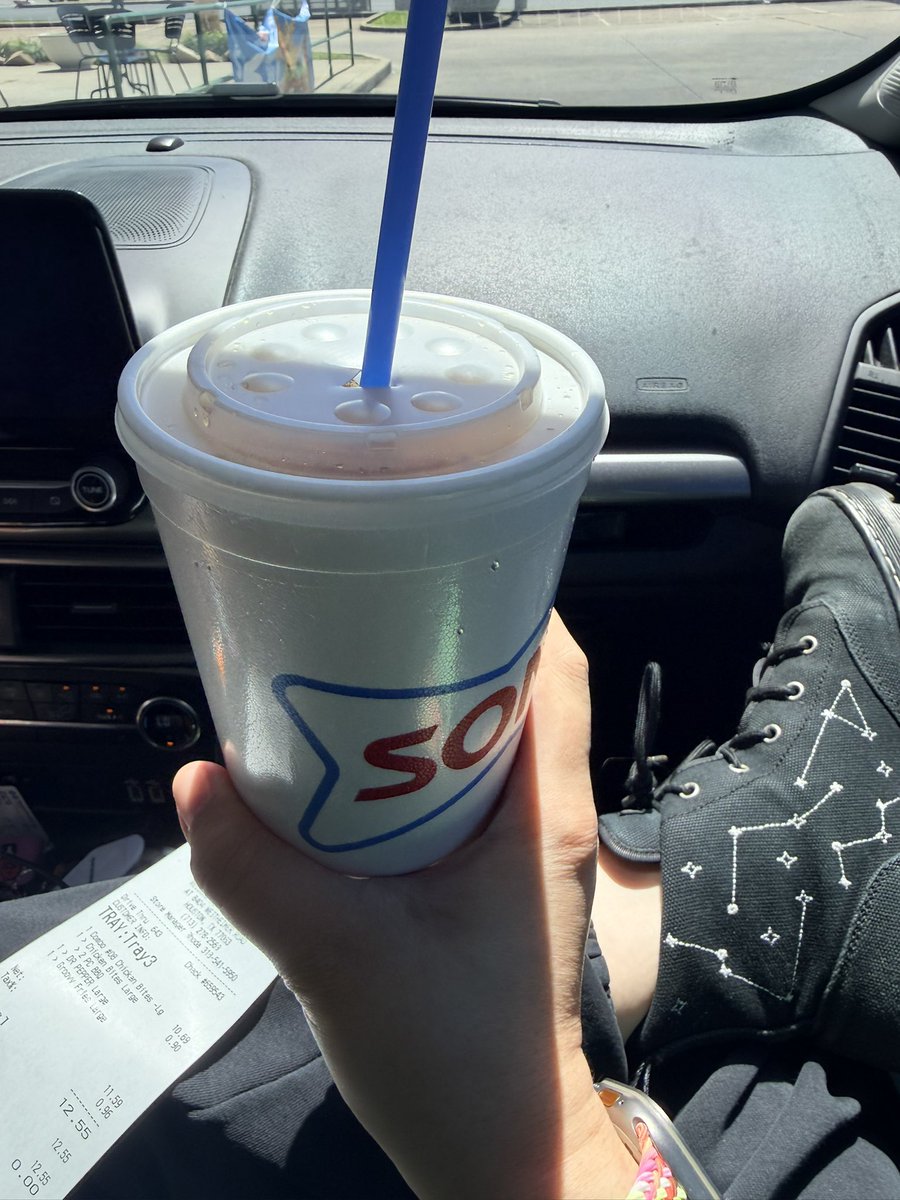 HazelFox🏳️‍⚧️🦊 tweet media