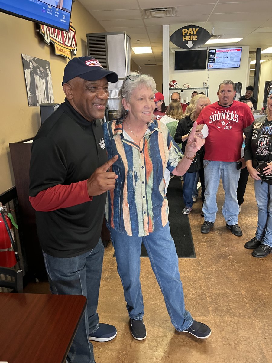 Billy Sims tweet media