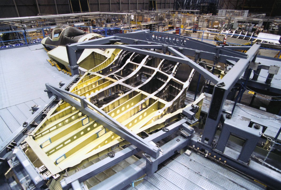 slinky vagabond 🌲🔩☕️🦉🌻 tweet media