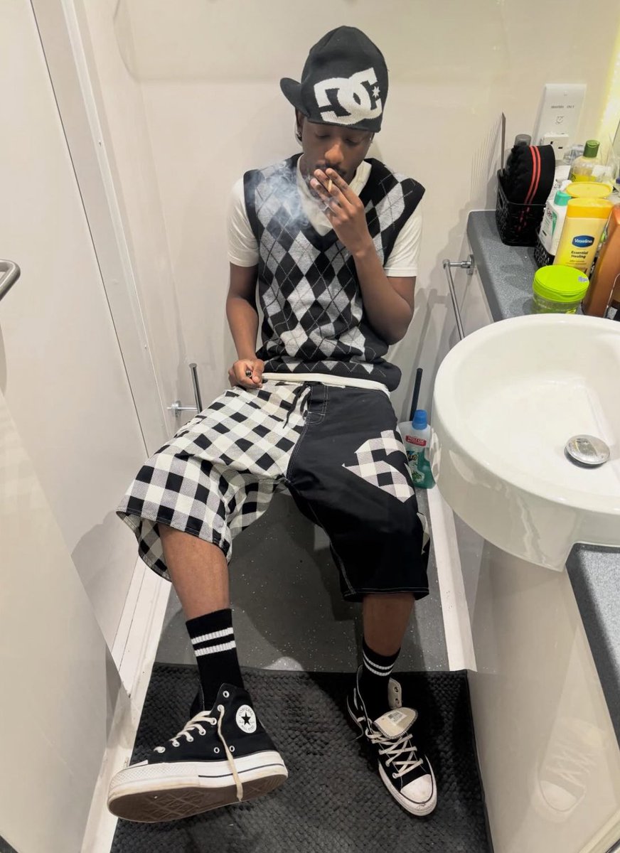 Trapbeforeyourap tweet media