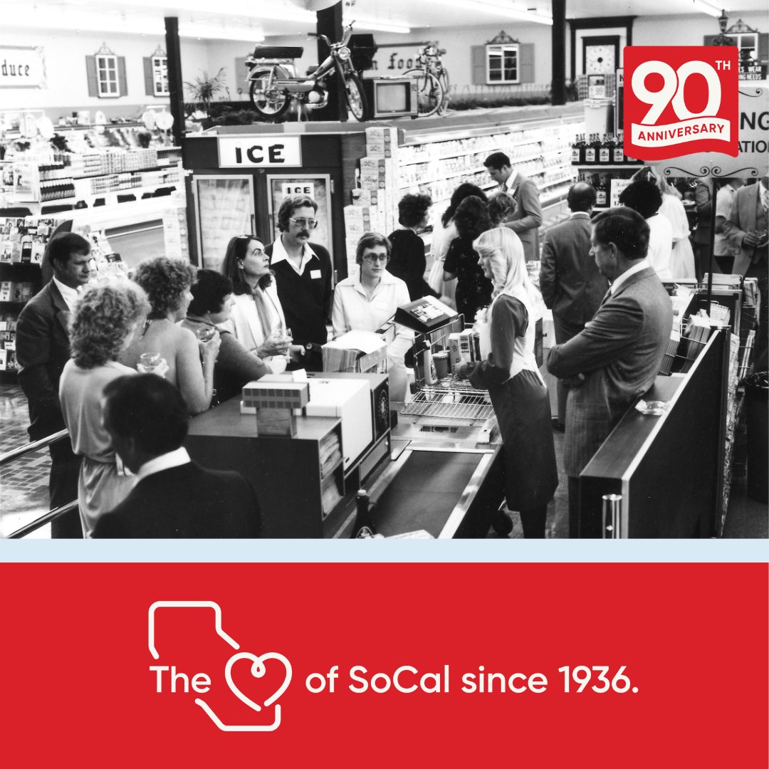 StaterBrosMkts's tweet photo. In the late 1970s, Stater Bros. began modernizing its operations.
1977: accounts payable became computerized.
1979: product scanning arrived at the check stands.
Small steps that paved the way for decades of technological progress.
#staterbros90th #heartofsocal #staterbros https://t.co/Khq493NqGI