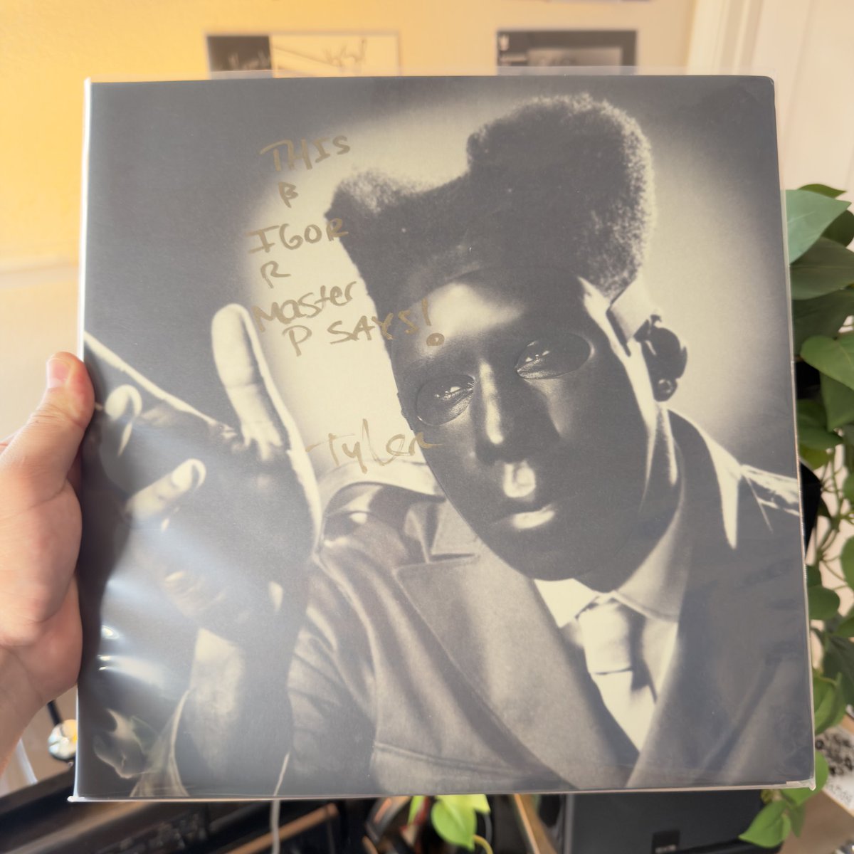 @plastic.disc (vinyl & music) 💽 tweet media