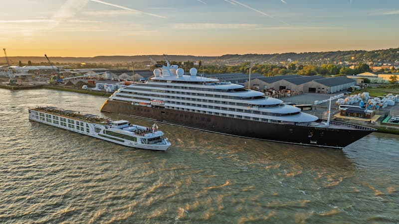 Recommend Magazine tweet media