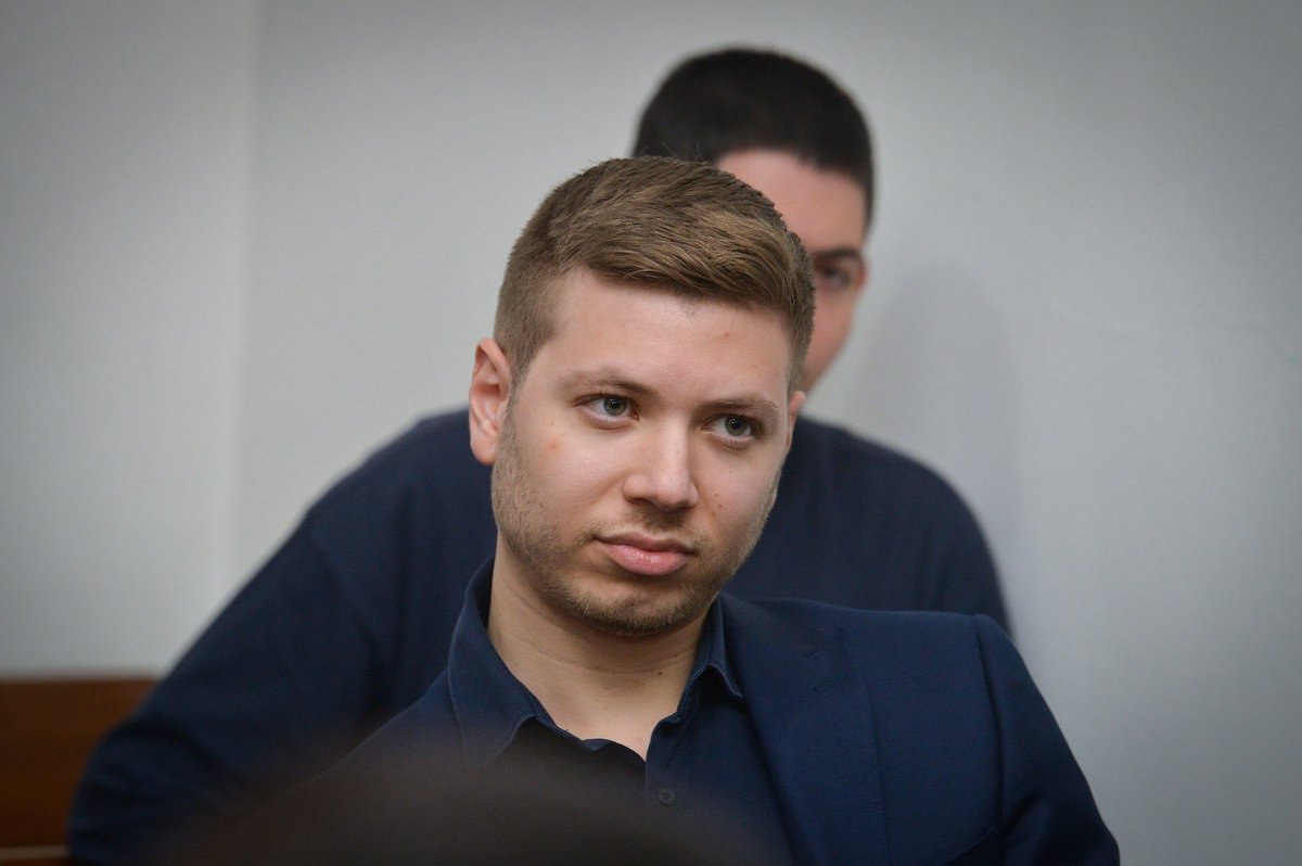 רועי tweet media