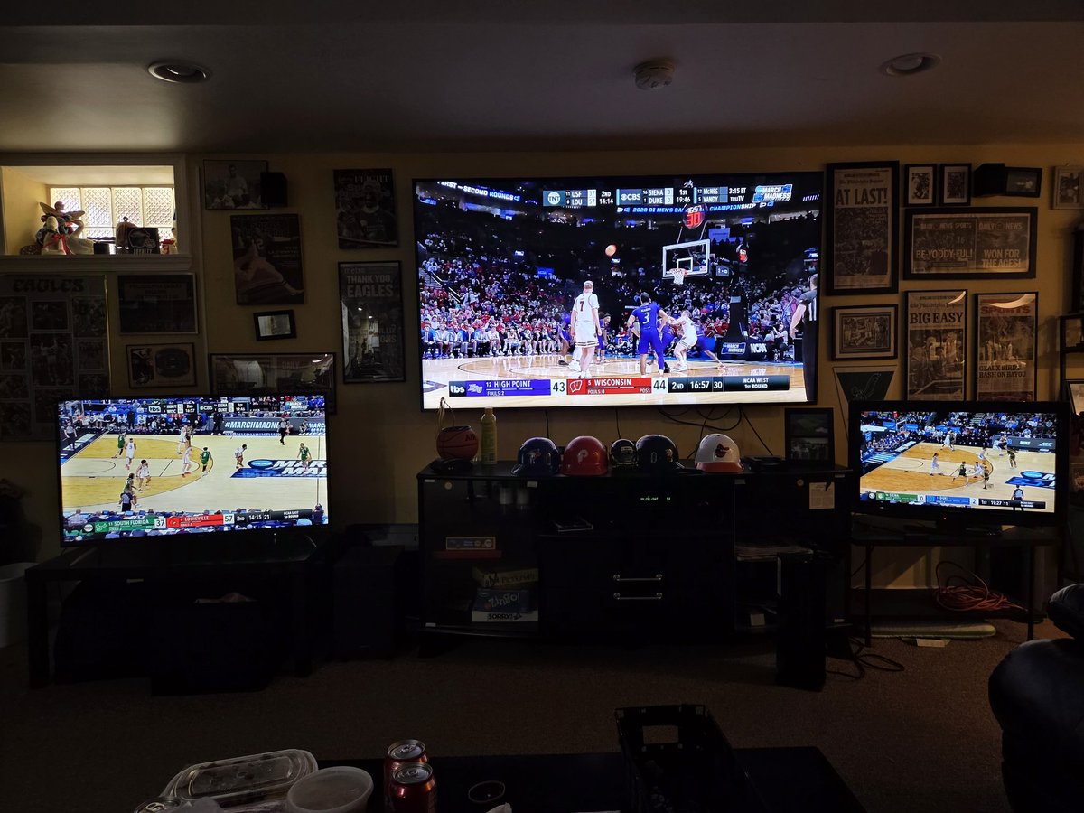 Jonathan Brown tweet media