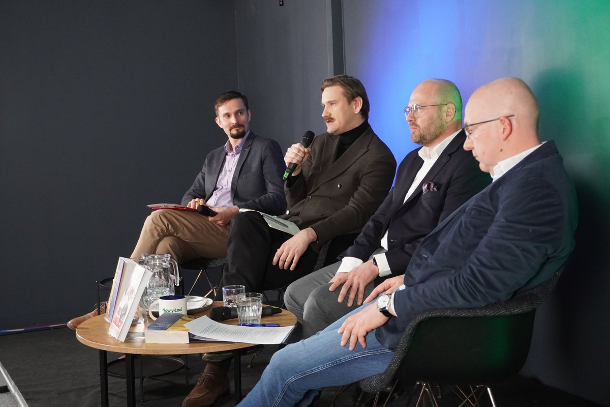 Nacjonalizm czy globalizacja?

Trwa debata wokół książki Friedicha Lista „Narodowy System Ekonomii Politycznej” wydanej ostatnio w języku polskim przez Wydawnictwo <a href="/Przeswity/">Wydawnictwo Prześwity</a>  oraz 34. numeru <a href="/PolitykaNaro/">Polityka Narodowa</a>  z udziałem dr. <a href="/MazurKrzysztof/">Krzysztof Mazur</a> , <a href="/jakub_dymek/">Jakub Dymek</a>  i <a href="/BoniKonrad/">Konrad Bonisławski</a> 

W roli