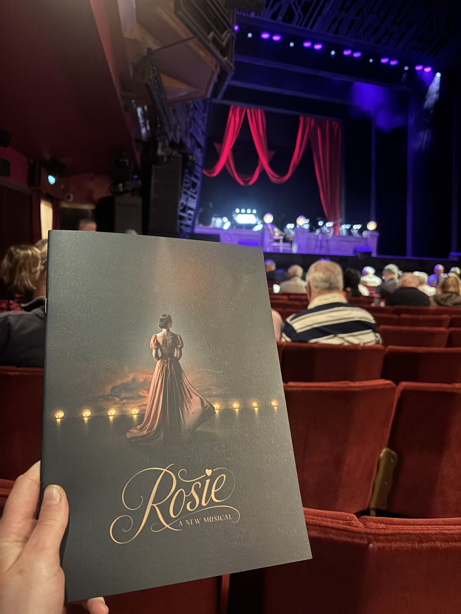 Notes From Row H 🎭 tweet media