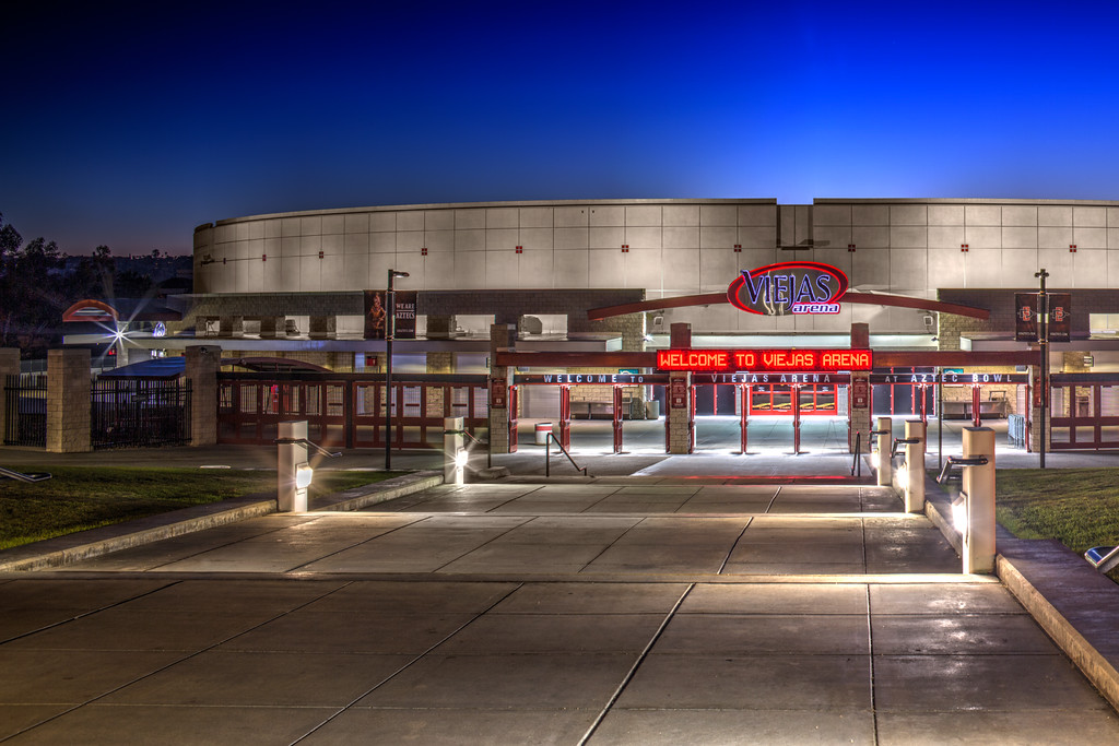 Adela de la Torre tweet media