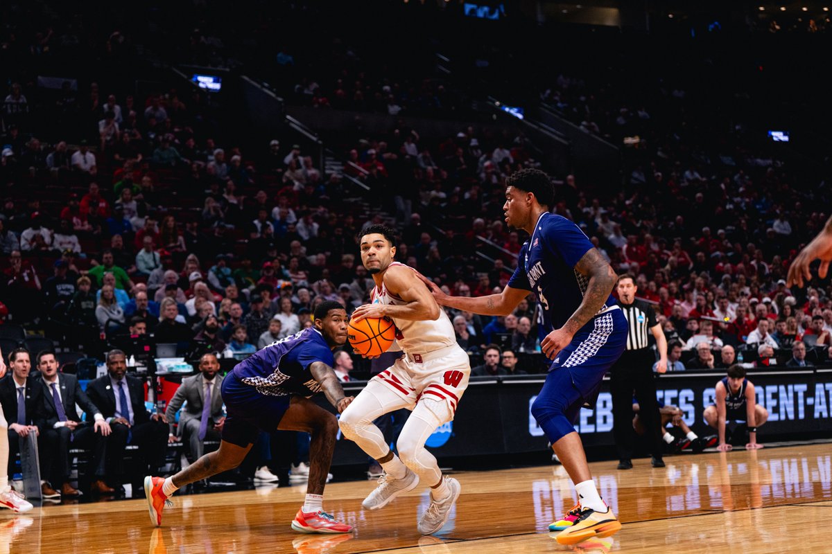 Wisconsin Basketball tweet media