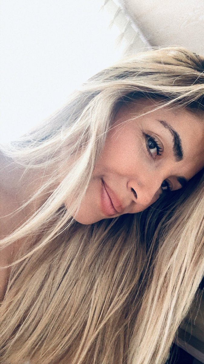 Patty 🍷❤️ tweet media