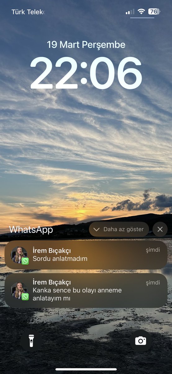 jojeejee's tweet photo. Arkadaşımın akıl hocası olarak seçtiği kişiye bakın hahahhshaha 🥲 https://t.co/SvjA3zeXP9