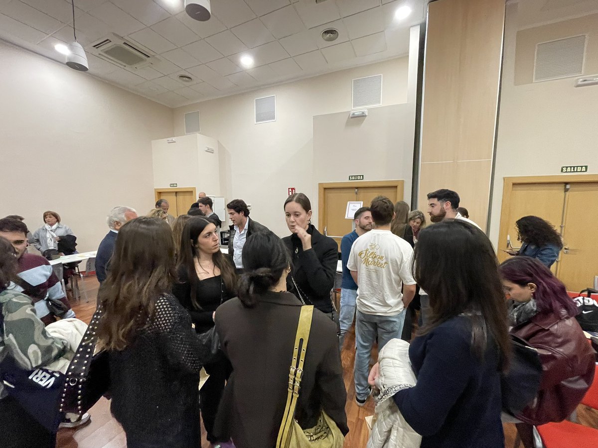 Médicos de Málaga | #medicosmalaga tweet media