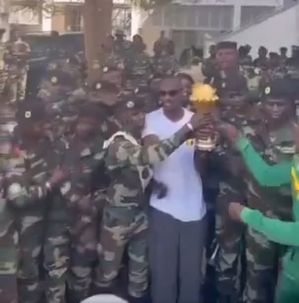 El Capitano⭐ tweet media