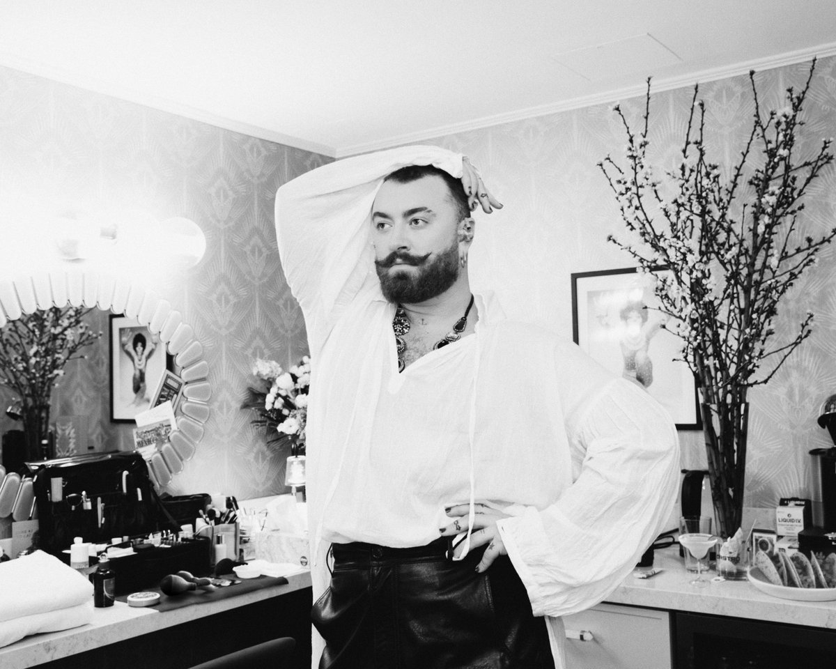 theexplicitversion tweet media