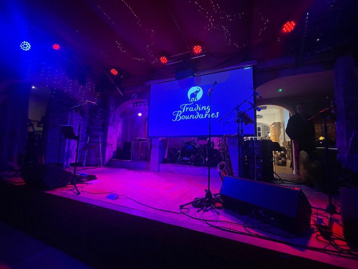 Mystic Queen of Maybe (Jan) & Teddy 🐈‍⬛ tweet media