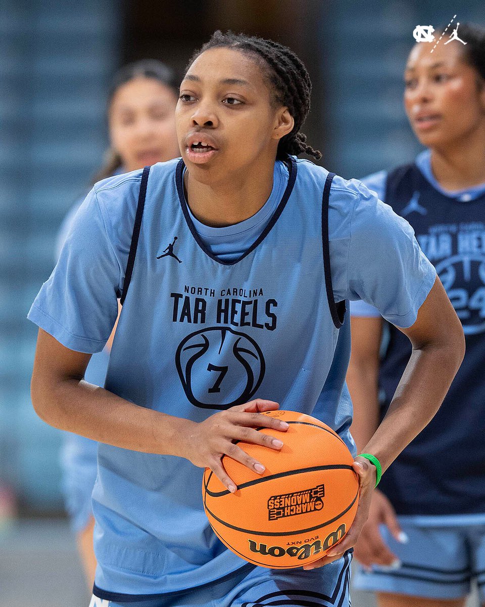 Carolina Women's Basketball tweet media