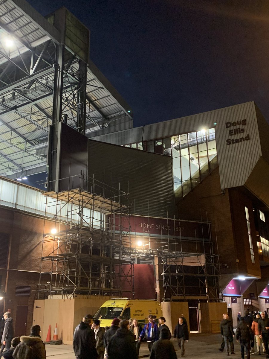 PrimeTimeVilla tweet media