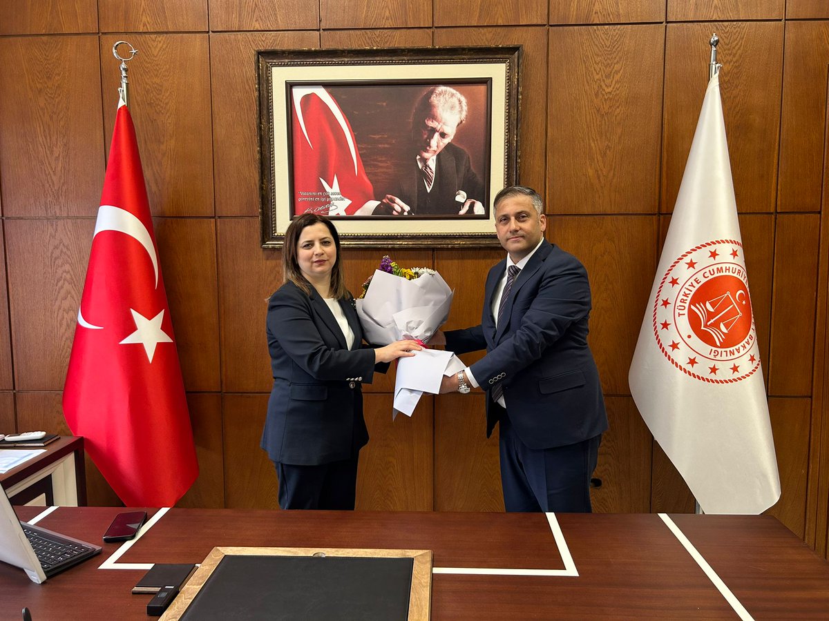 Cumhurbaşkanımız Sn. Recep Tayyip Erdoğan'ın tensipleri ve Adalet Bakanımız Sn. Akın Gürlek'in takdirleriyle 19/03/2026 tarihli kararname ile Adli Destek ve Mağdur Hizmetleri Dairesi Başkanlığına Sn. Berkay Altuğ atanmıştır.