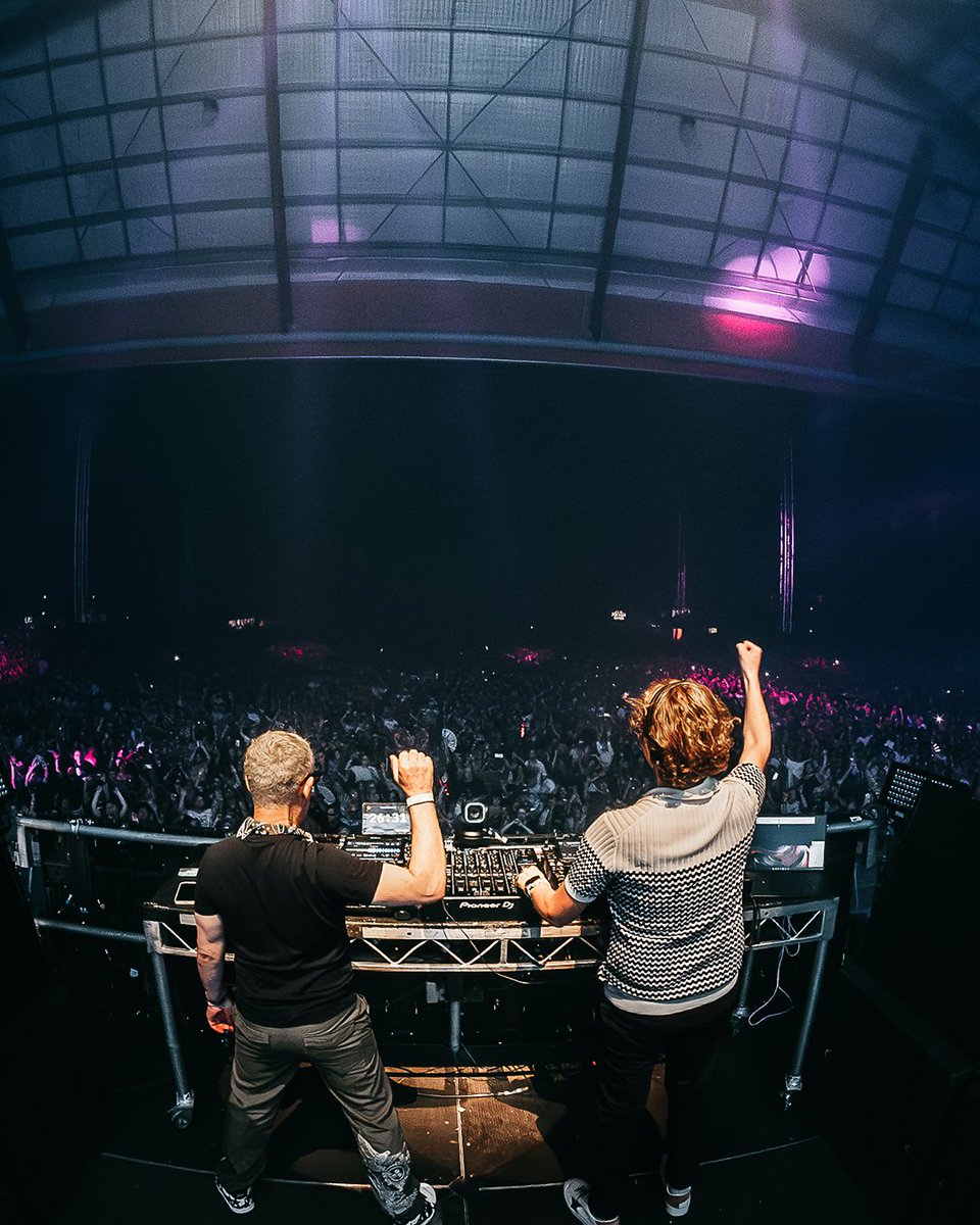 Above & Beyond tweet media