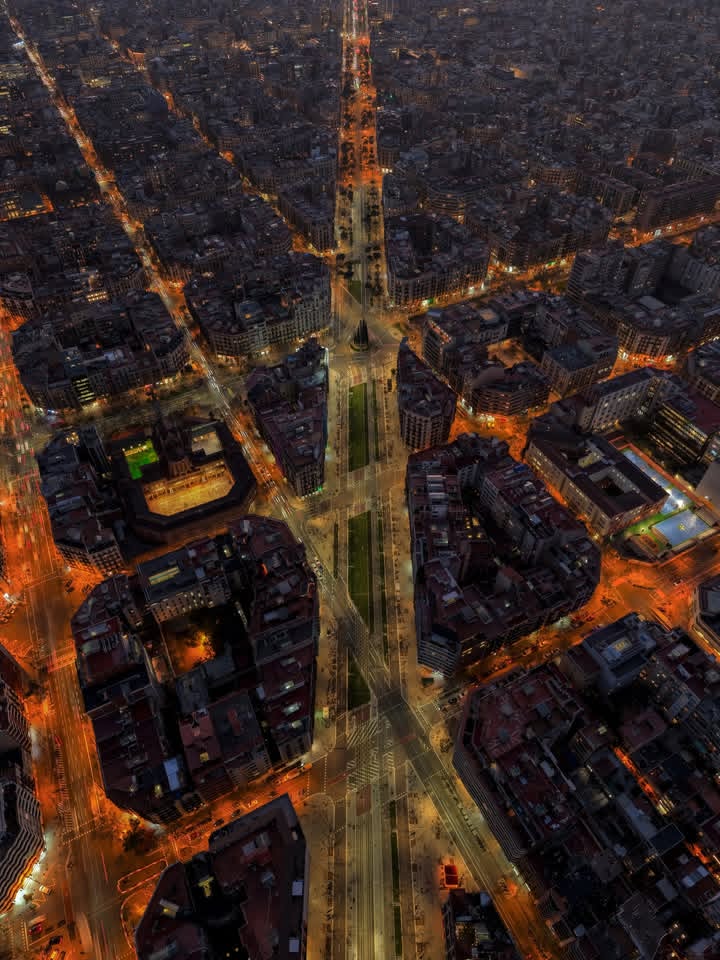 Amazing Eyes tweet media