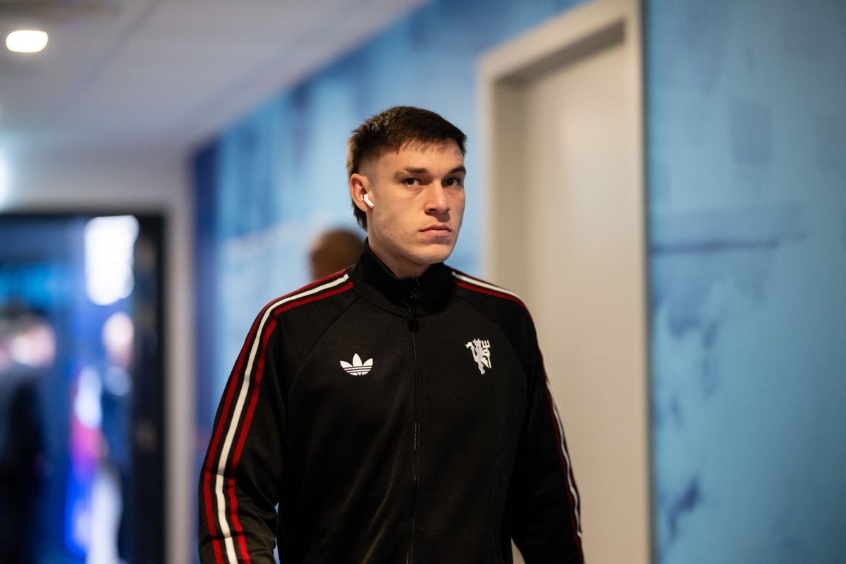 Vibes Foot tweet media