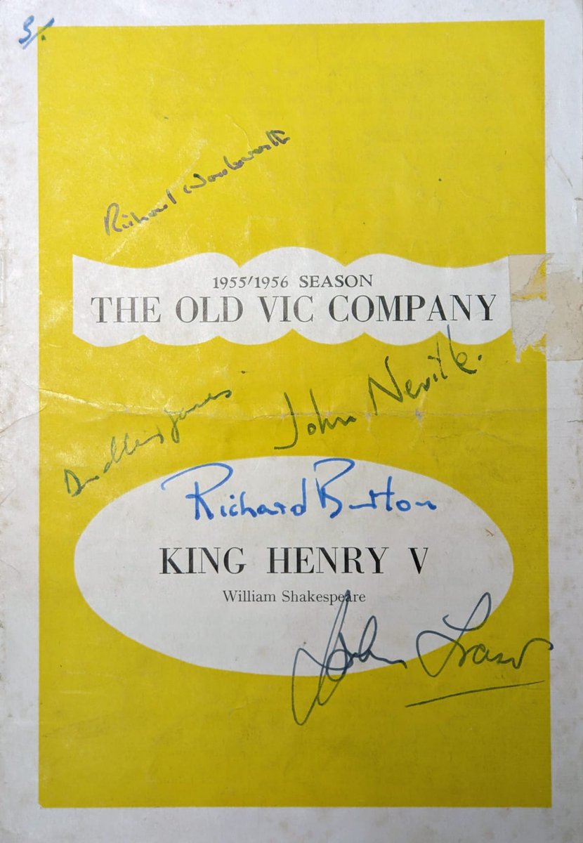 RogersJonesCo1's tweet image. 🚚 DELIVERED FOR AUCTION THIS WEEK 🚚

Richard Burton autographed theatre programme 🎭✒️

ESTIMATE: £150-250
AUCTION: Clubhouse Sale
DATE: 18 June

#richardburton #actor #autograph #theatre #theatreprogramme #auction