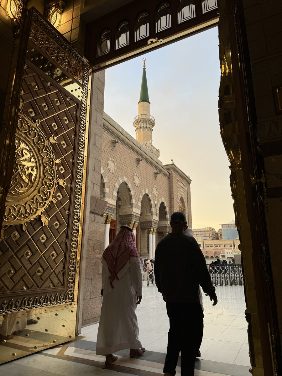 حاتم tweet media