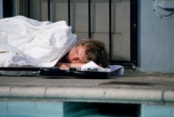 hourly kurt cobain tweet media