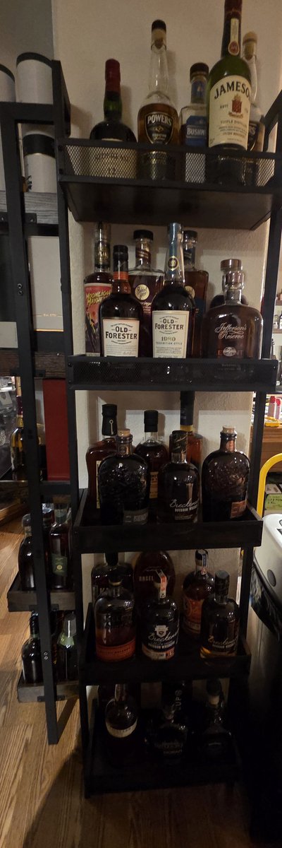 CleanupOnIsleSeven tweet media