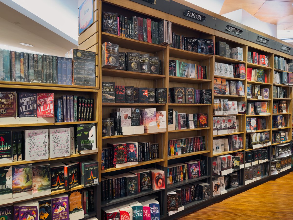 lune ☾ tweet media