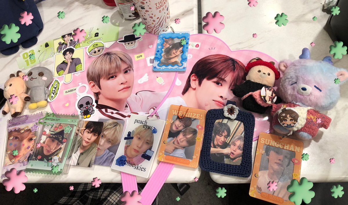 cafuneyong's tweet photo. went again for eunseokโs day and even pulled his pc when i got my album๐
#ClickToUrHeart #RIIZE #๋ผ์ด์ฆ
#EUNSEOK #ใฆใณใฝใฏ #์์ @STONESEOKPH https://t.co/DKehcJ4vpe