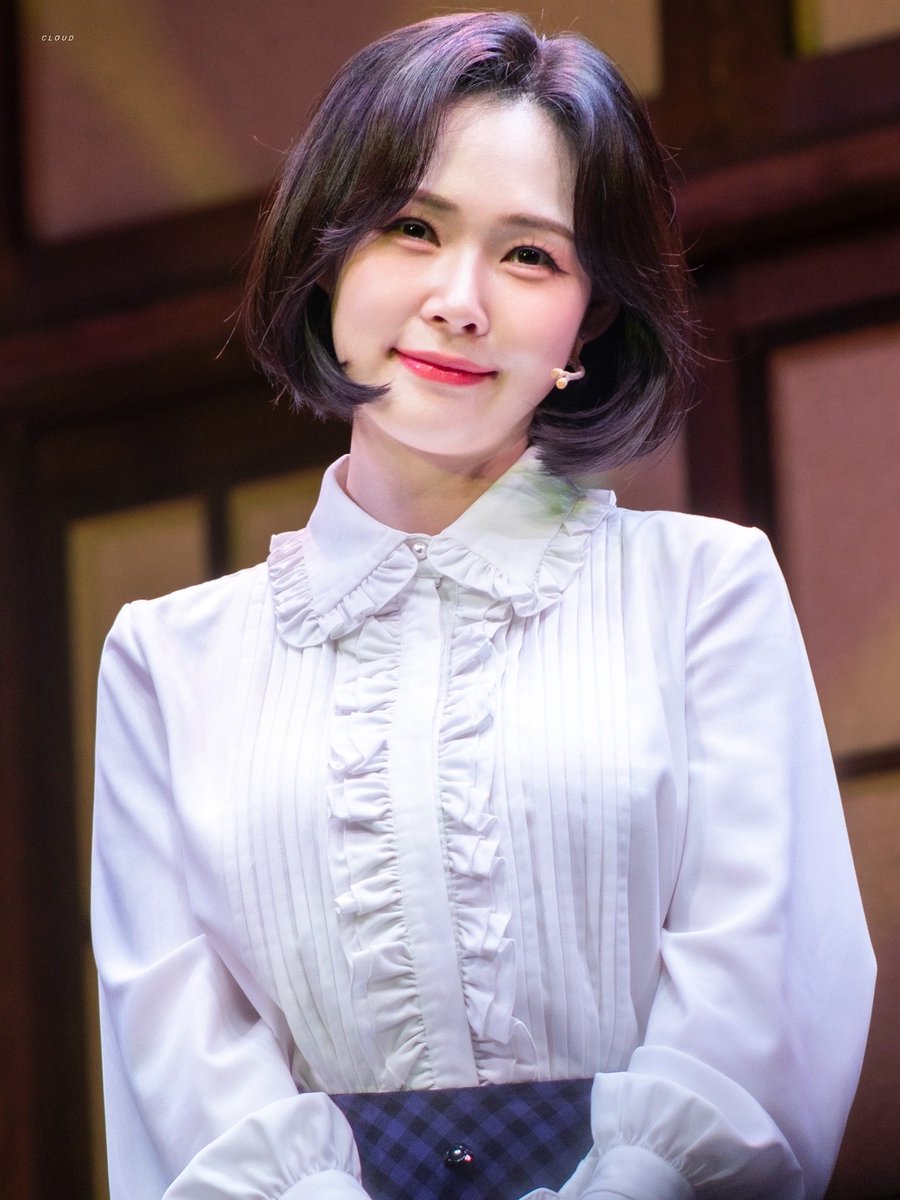 ᴄʟᴏᴜᴅ tweet media