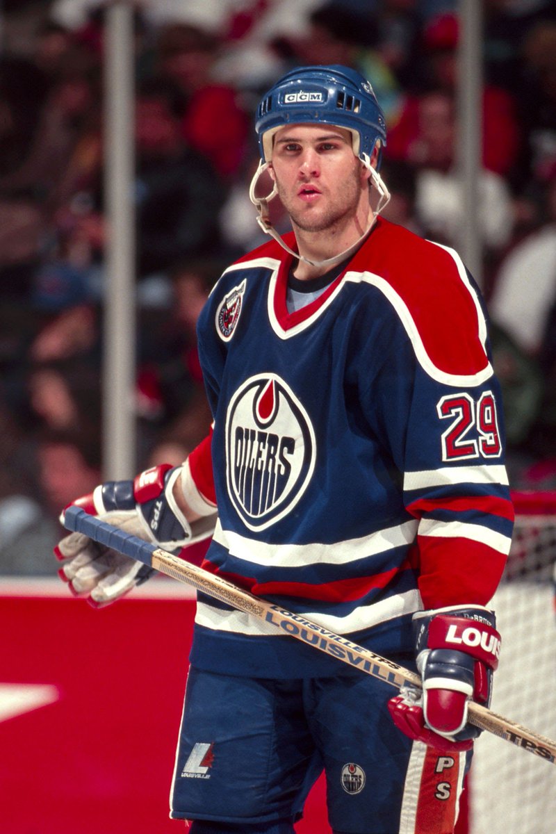 Frozen Oil Hockey tweet media