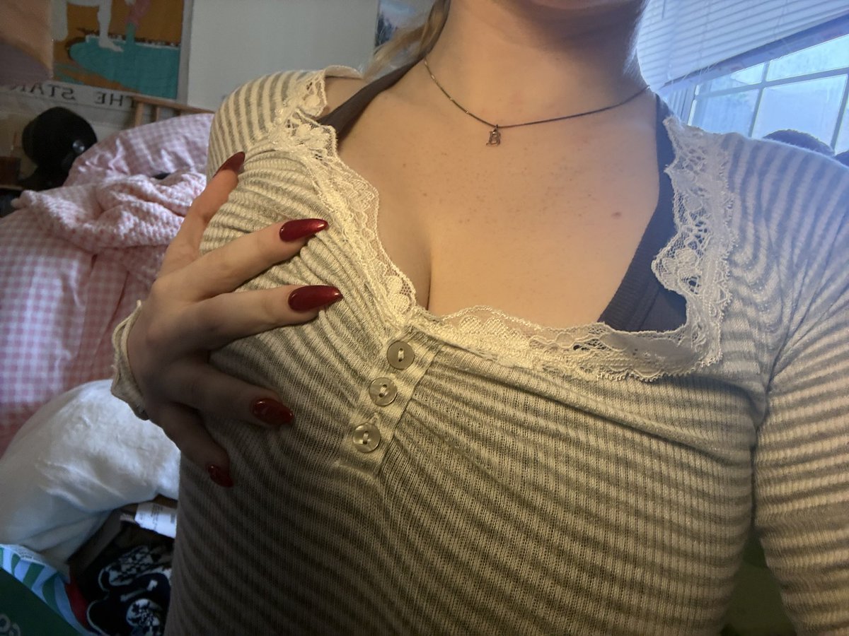 ⋆. 𐙚˚࿔ princess clementine 𝜗𝜚˚⋆ tweet media