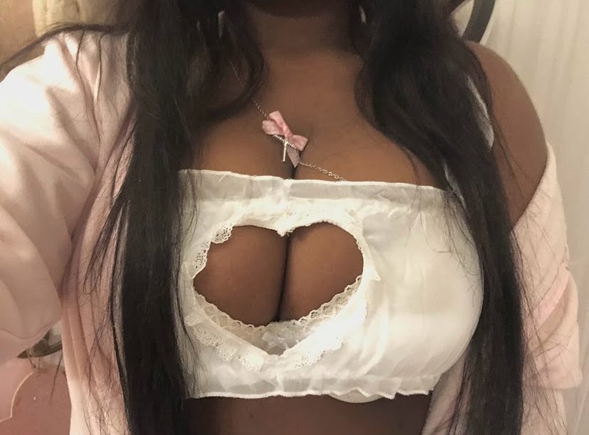 mocha 👙 tweet media