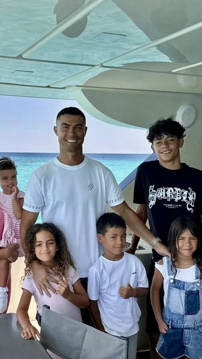 هادي دغريري~ tweet media