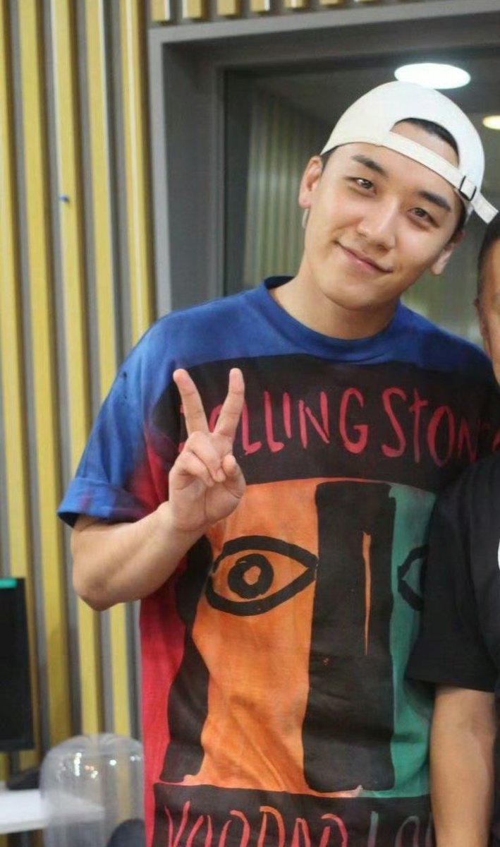 ✌️💙 <a href="/ForvictoRi/">Lee seung ri スンリ 이승리</a> #SEUNGRI