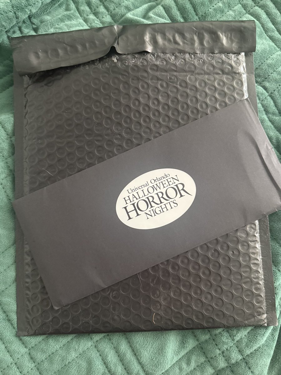 Haunt Girls tweet media