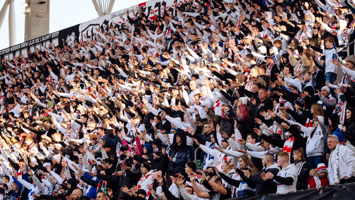 ❌ 𝐆𝐚𝐥𝐞𝐫𝐚 𝐰𝐲𝐩𝐫𝐳𝐞𝐝𝐚𝐧𝐚!

Serce dopingu zabije w sobotę z pełną siłą! 🗣️

Bądź z nami na #ŁKSRCH! 🤝
🎟️ bilety.lkslodz.pl