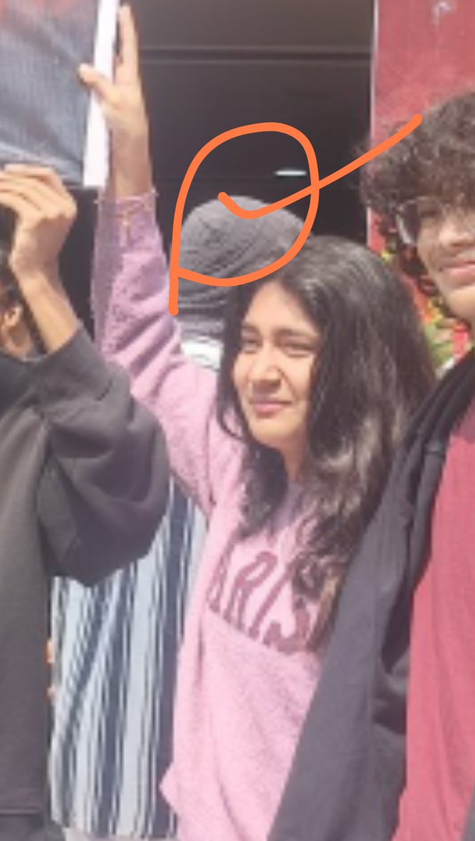 DEVENDRA cυʅƚ tweet media