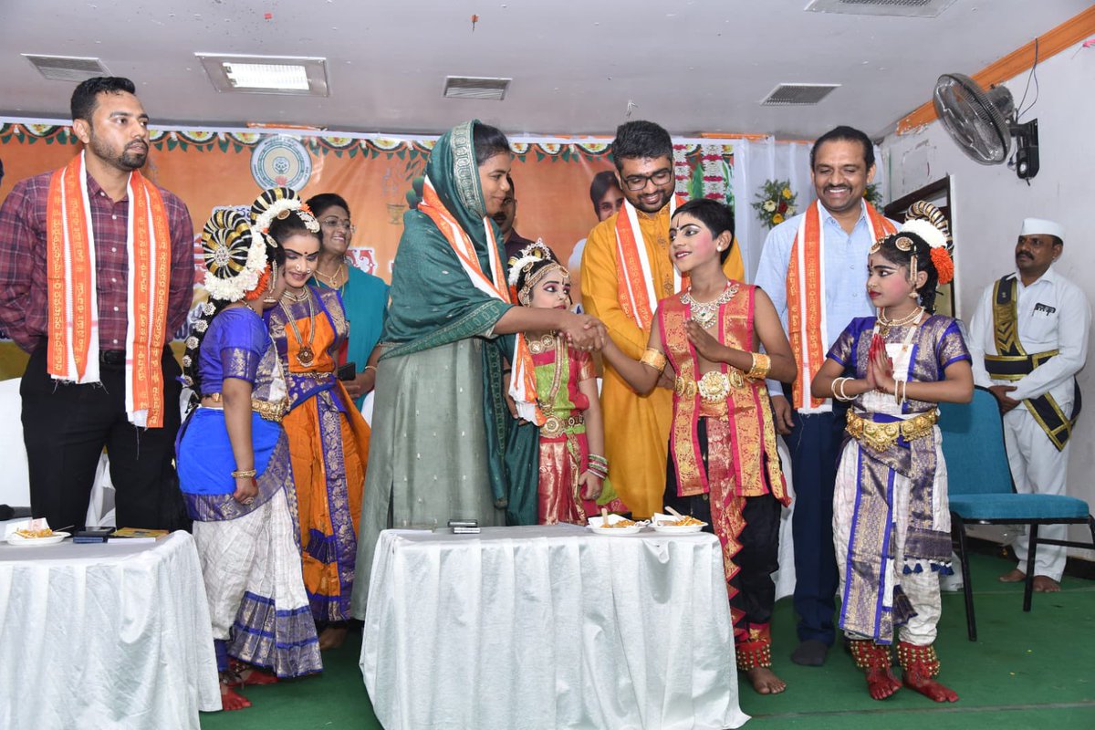 Guntur Collector tweet media