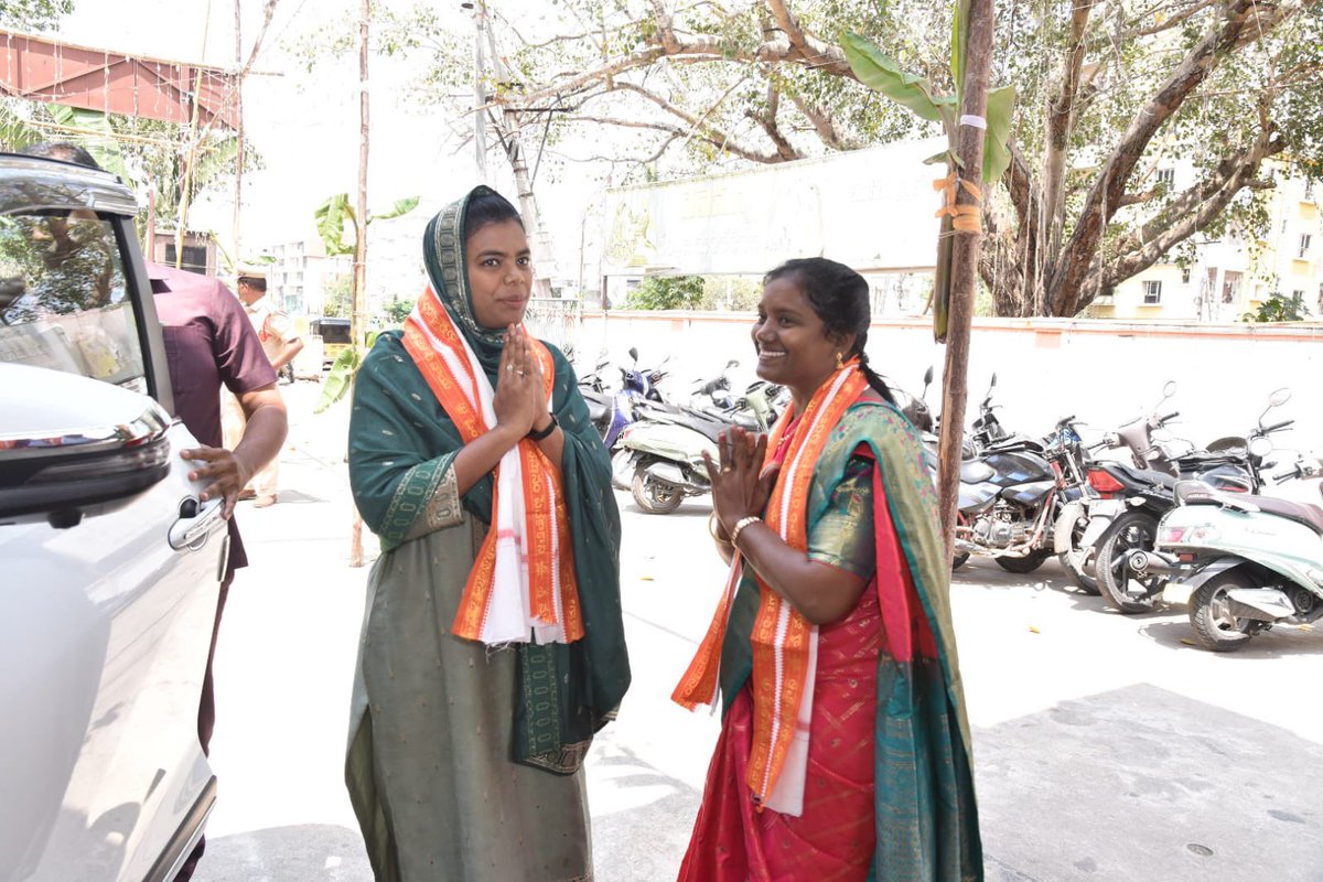 Guntur Collector tweet media