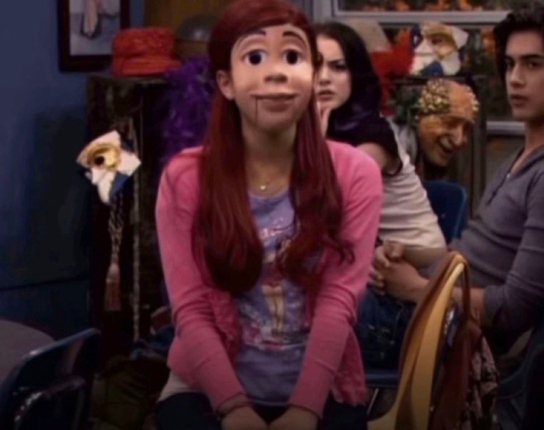 caroline polachek birth control (mecole era) tweet media