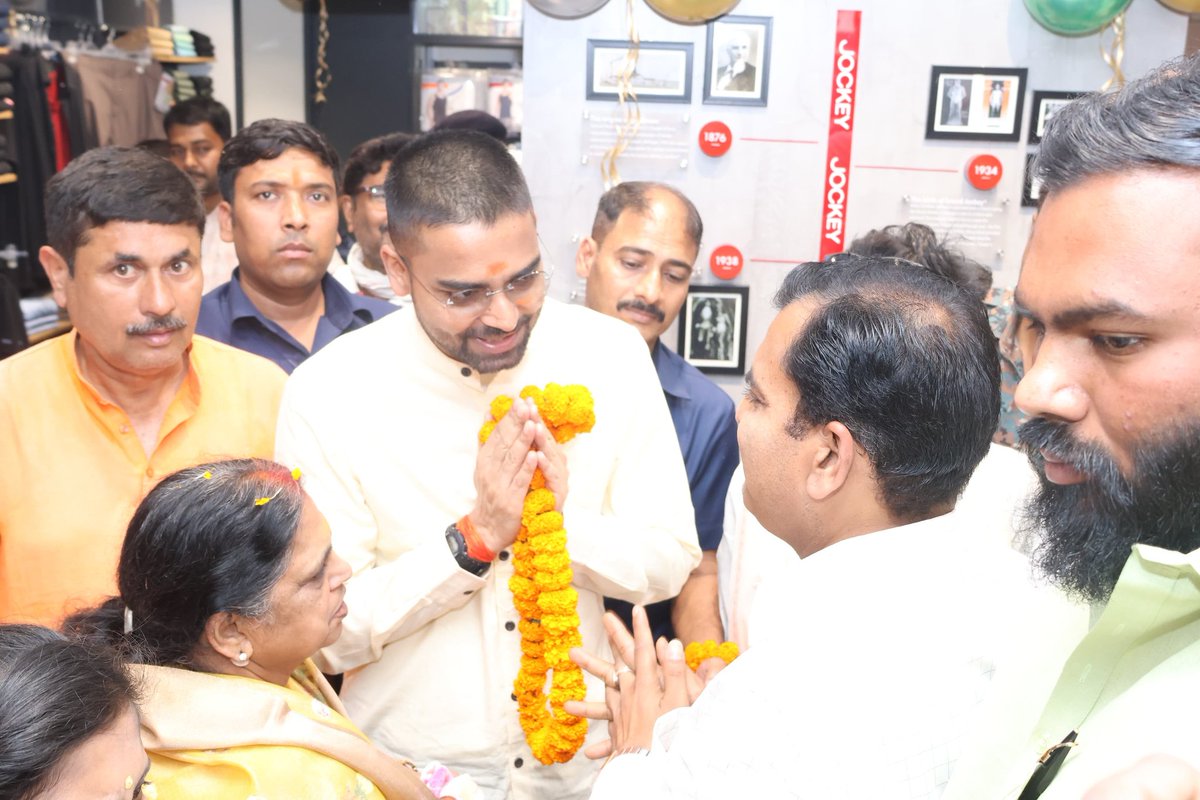 Deepak Prakash tweet media