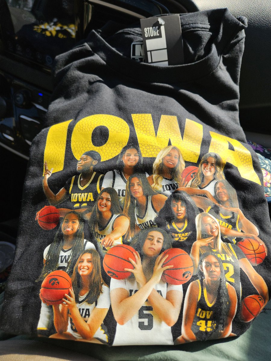 KerryA22 tweet media