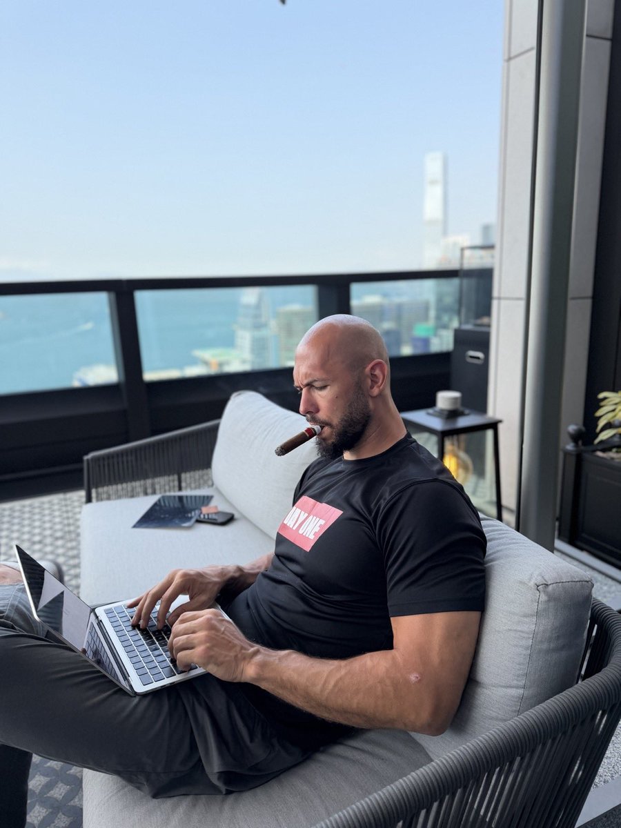 Crypto Campus tweet media