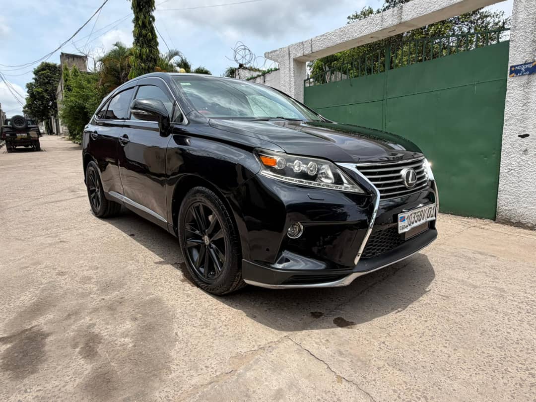 KS00243's tweet photo. TOYOTA LEXUS RX 270 🚘
 
🔘 Année de fabrication 2018
🔘 Toit panoramique  
🔘 4 cylindres
🔘 Transmission automatique
🔘 Climatisation impeccable
🔘 Peinture d'origine 
🔘 Jantes chromées 
🔘 Volant droit 

💵 Prix : 16.000$ à discuter 

☎️ +243819653871
📱 +243971375343 https://t.co/y1zlj27HFA